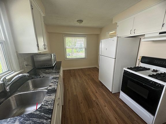 Kitchen with New Granite Counter Top