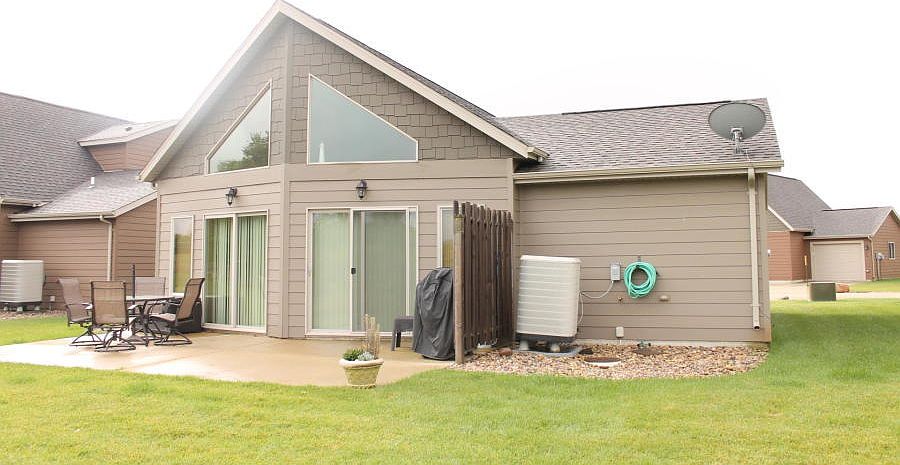 1st image of 290 240th Ave #37