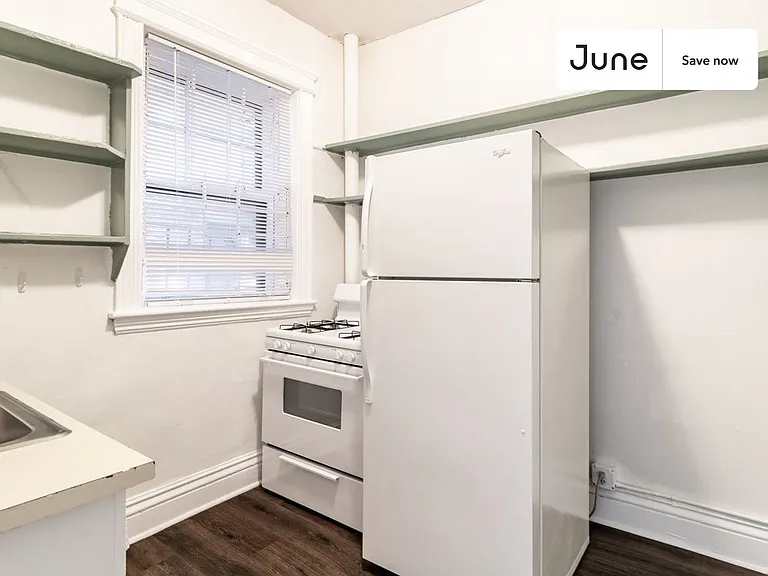 31 Queensberry St #3 — Photo 3