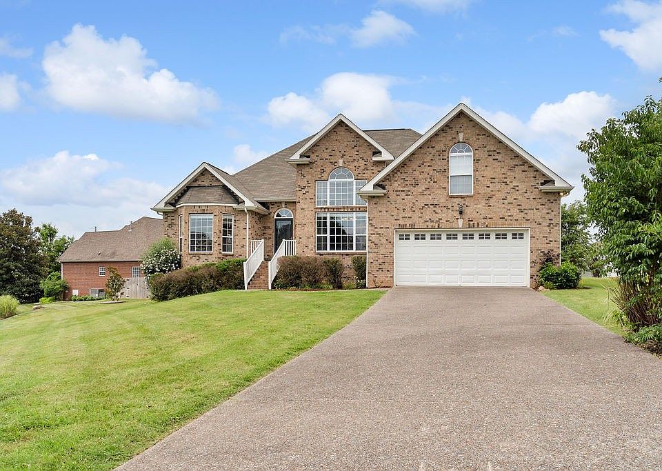 1st image of 533 Bradford Dr