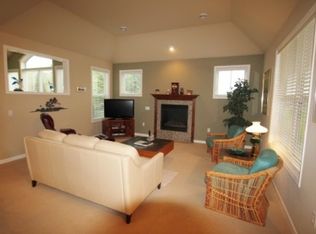 8207 Highview Dr, Madison, WI 53719