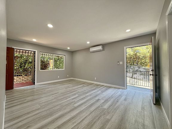 4th image of 3225 Van Dyke Ave