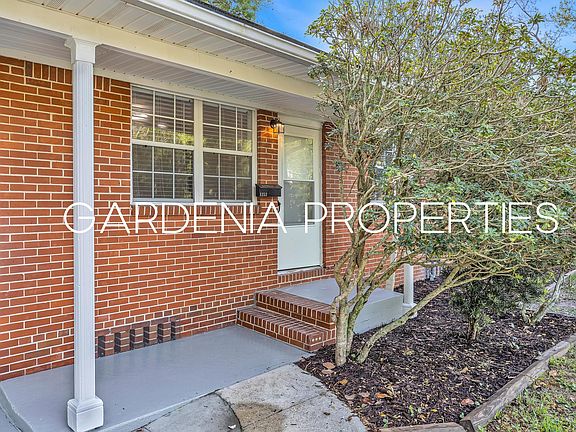 3rd image of 1353 Placid Pl
