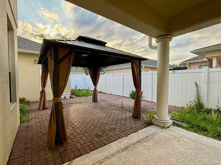 14488 Whittridge Dr — Photo 33