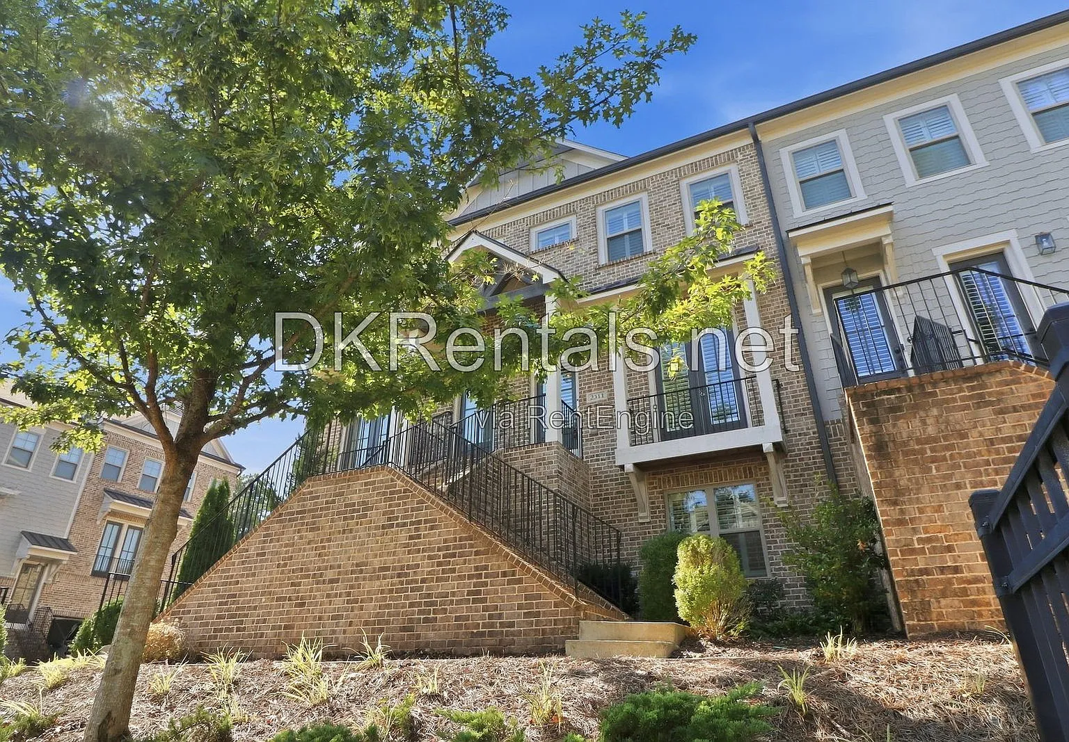 2 bed, 3.5 bath, 2394 sqft, $3,150 — Photo 2