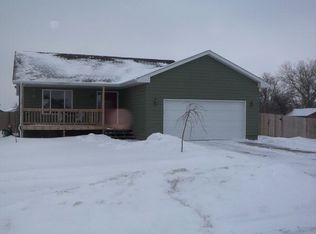 701 S 7th Ave, Brandon, SD 57005