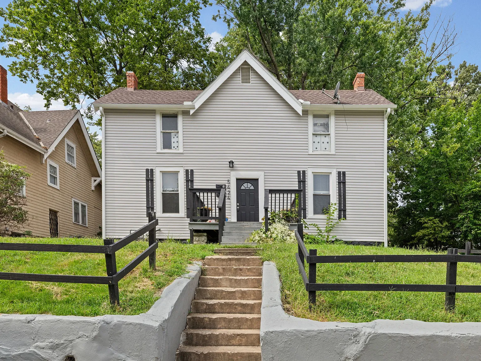 3 bed, 1400 sqft, $1,395 — Photo 1