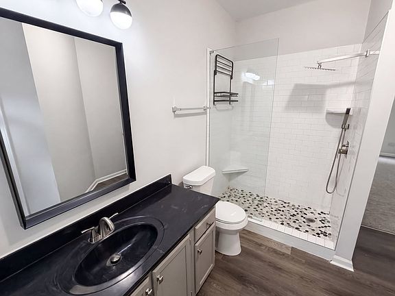 3rd image of 4809 Pennant Pl