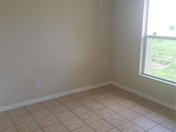 3rd image of 2100/2102 Haviland Ave S
