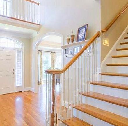3rd image of 132 Turnberry Rd
