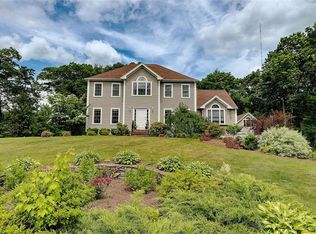 3 Talbot Dr, Rehoboth, MA 02769