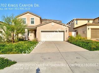 2702 Kings Canyon Dr, Jurupa Valley, CA 92509