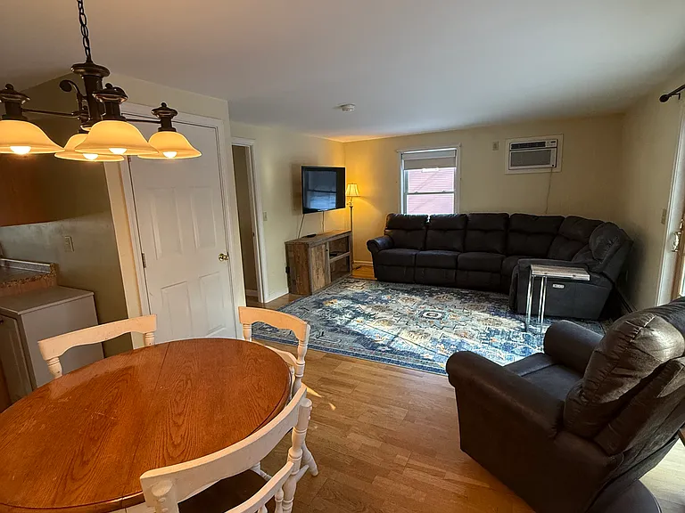 3 Wildwood Ln — Photo 1