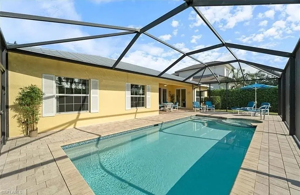 3 bed, 2.0 bath, 1829 sqft, $18,500 — Photo 1