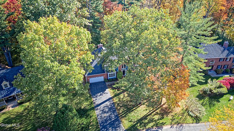 2nd image of 13 Cobble Hill Drive