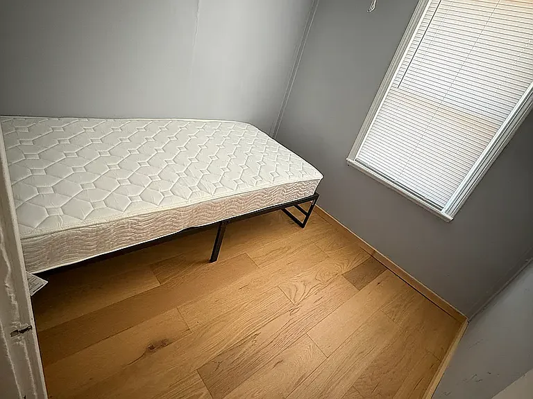 23 Bowers St #1 — Photo 7