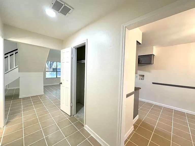 20818 Westgreen Ct — Photo 8