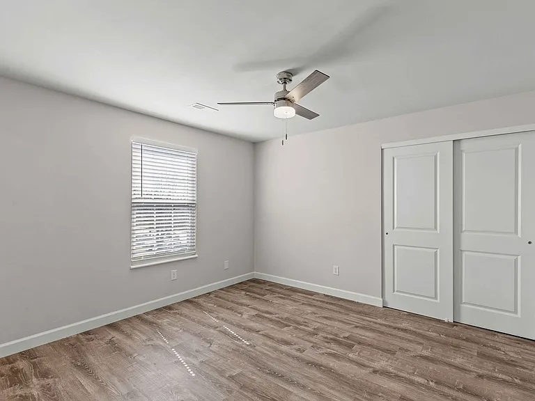 Sherman Square Apartments — Photo 63