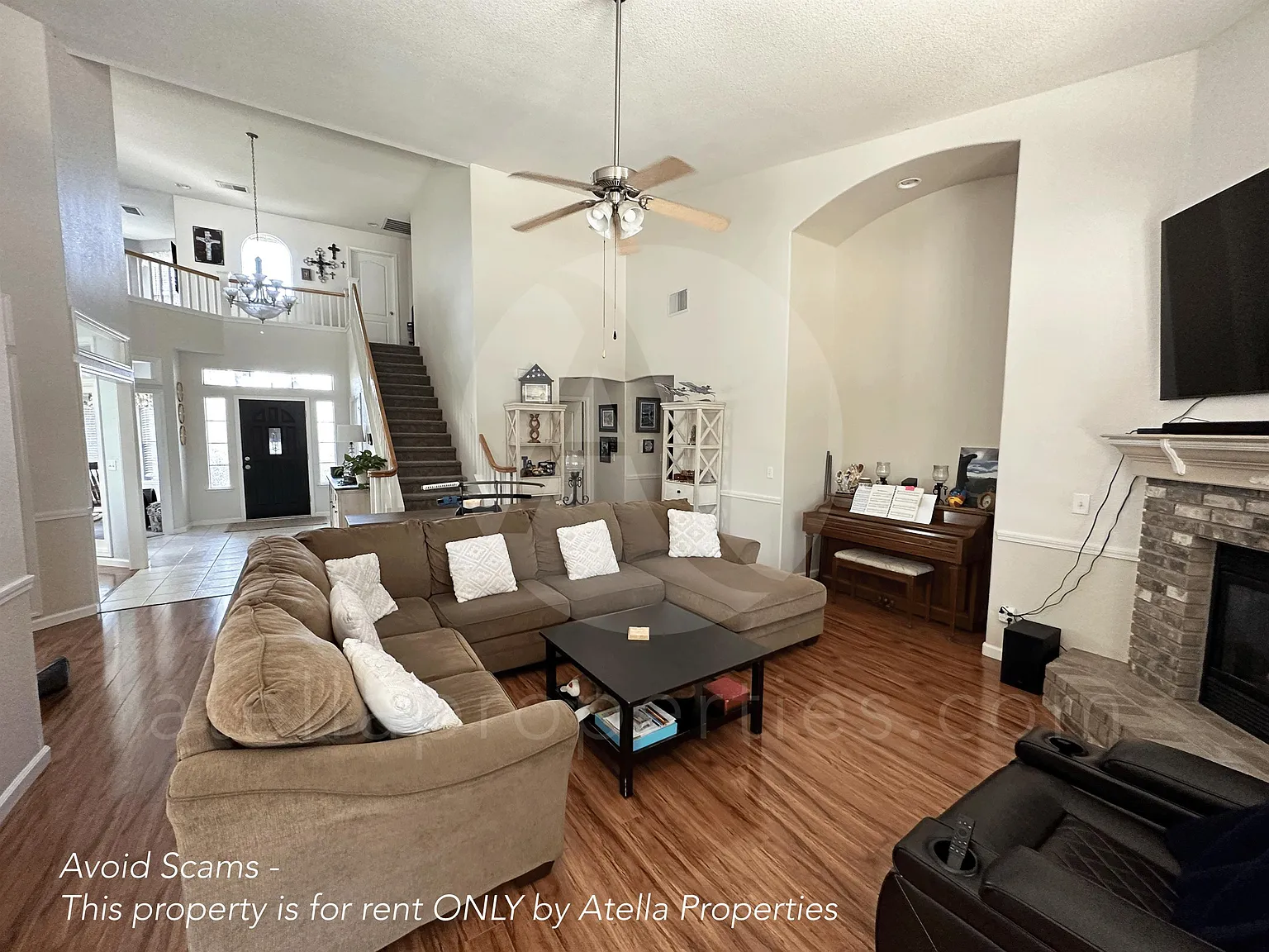 5033 West Wren Avenue - 1 — Photo 3