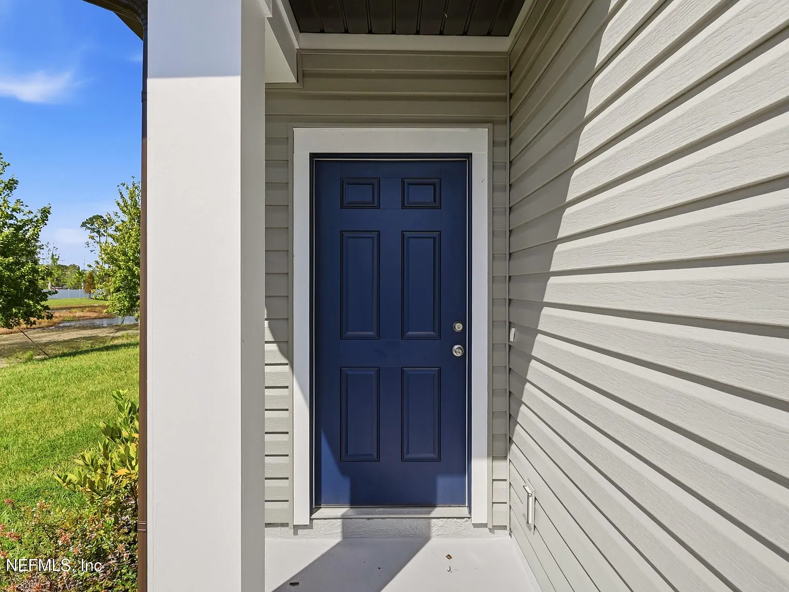 3 bed, 2.5 bath, 1403 sqft, $1,800 — Photo 2
