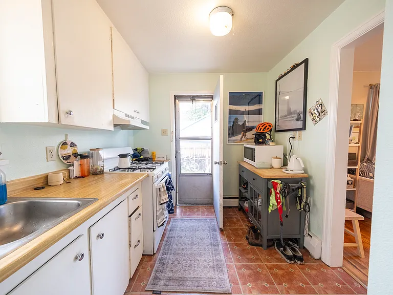 405.5 E Cleveland St — Photo 7