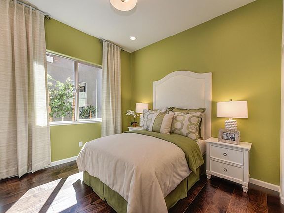 5th image of 3901 Fenway Cir