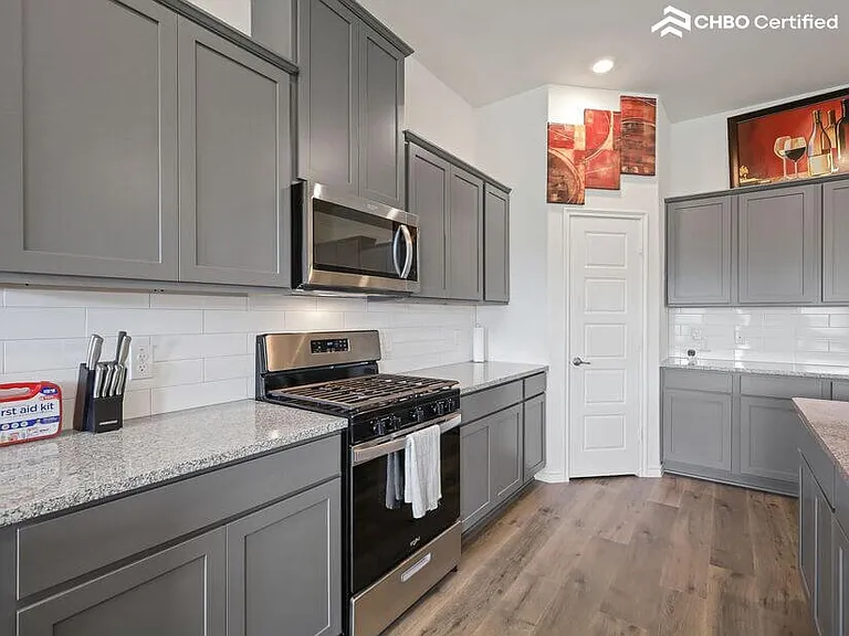 1505 Estivella Dr — Photo 13