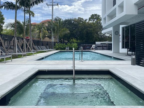 5th image of 13800 Highland Dr #302