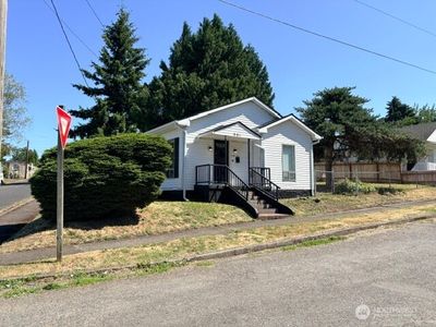 901 CRAWFORD, Kelso, WA, 98626