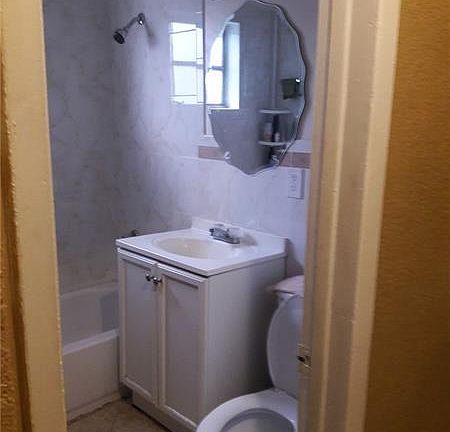 3rd image of 2209 NW 6th St