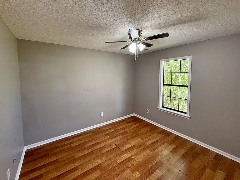 2516 Glenn Pl — Photo 6