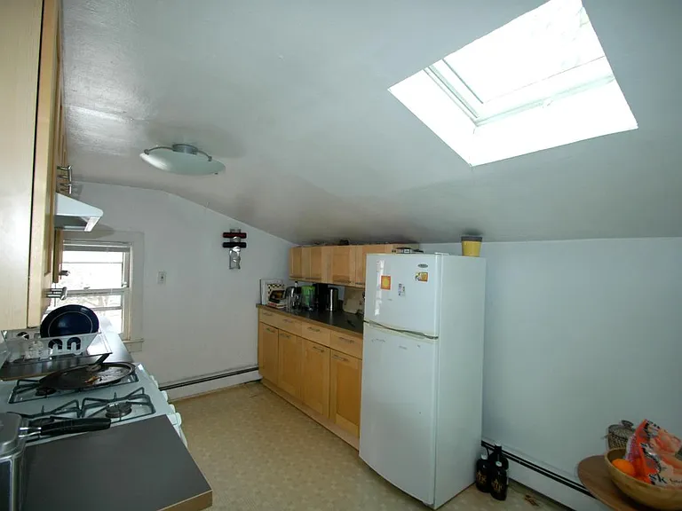 537 Orange St #3 — Photo 11