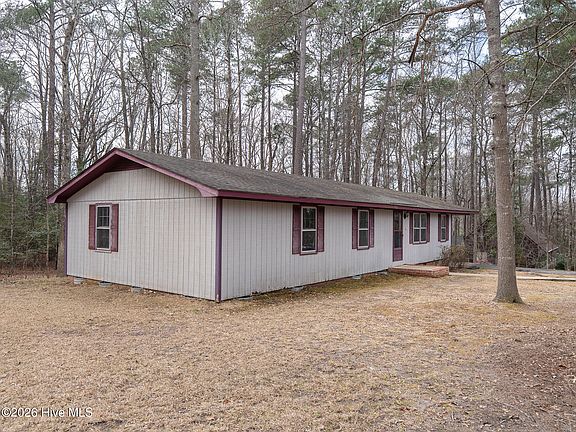 4th image of 201 Poplar Street