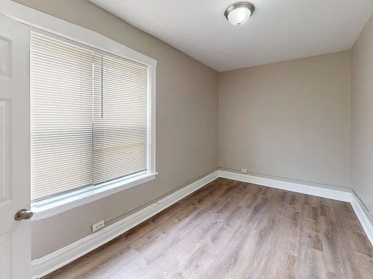 4850 W North Ave — Photo 15