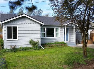 230 Marion Ln, Grants Pass, OR 97527