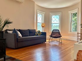 307 Tappan St, Brookline, MA