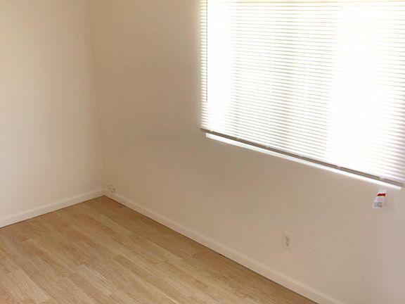 5th image of 4538 Haines St