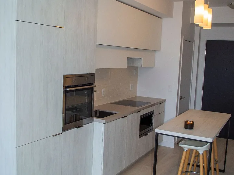8 Eglinton Ave E #3709 — Photo 4