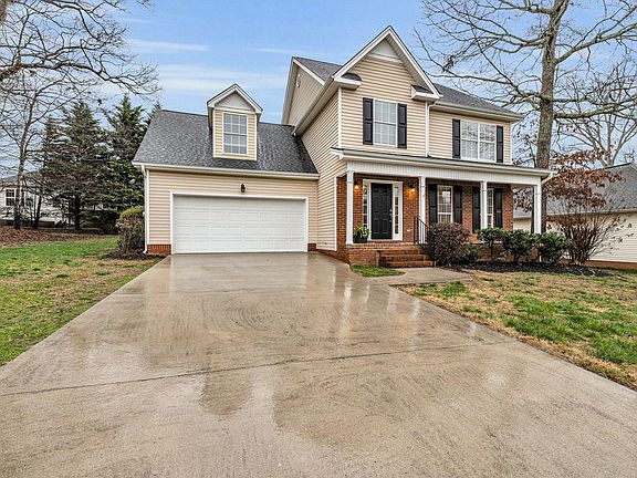 5th image of 8375 Stillwater Cir
