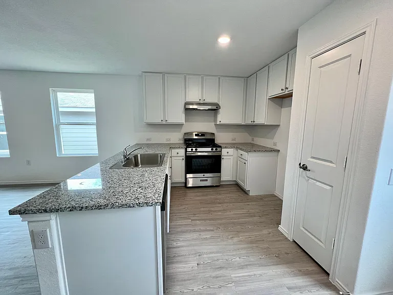 10015 Kersey Ml — Photo 10