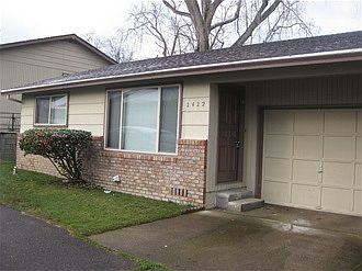1st image of 2422 Siskiyou Blvd