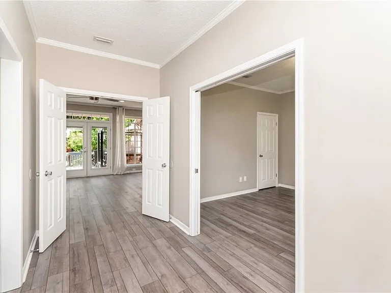 7490 Quency Dr — Photo 8