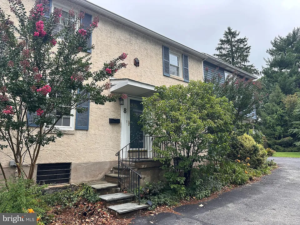 8 Arthur Rd