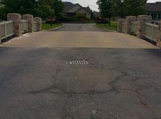 2495 Landings Way, Grove City, OH 43123