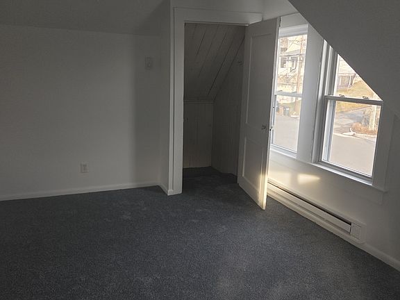 4th image of 44 Highview Ave #3