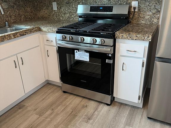 5th image of 101 Ellis St #104