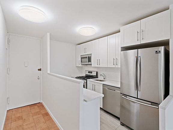 2nd image of 333 E 30th St APT 4N