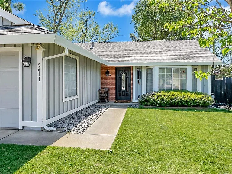 5411 Vichy Cir — Photo 4