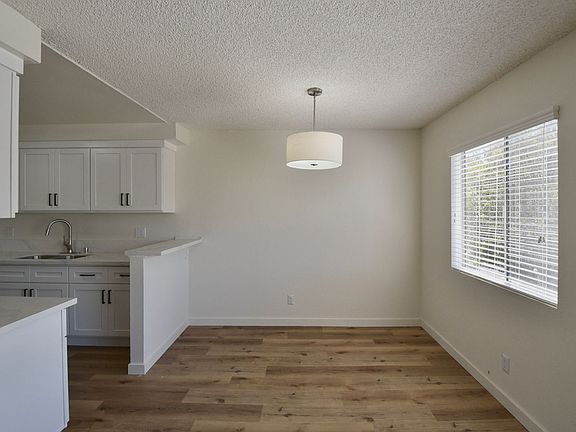 3rd image of 4930 Whitsett Ave #2