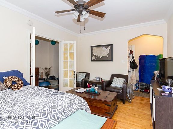2nd image of 4737 N Hermitage Ave APT 410